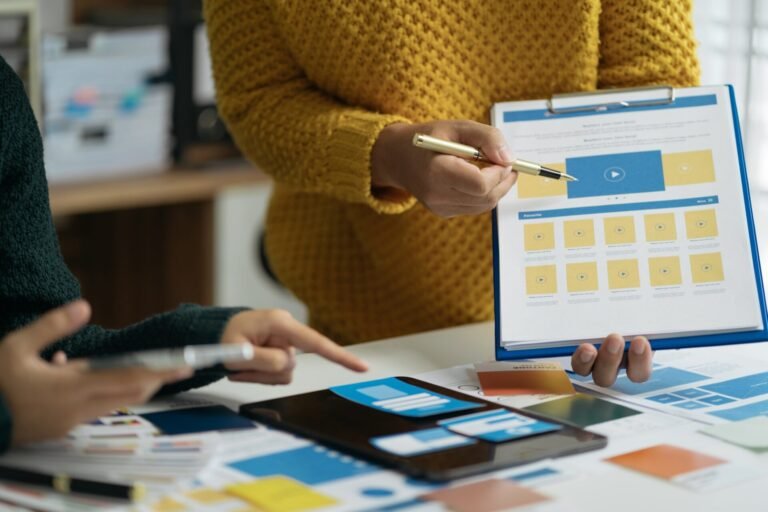 Sembra un rebus, ma è solo il nostro user flow: ogni freccia è una scelta geniale (o quasi).